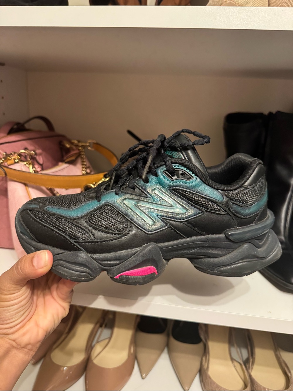 New Balance 9060 Mowalola Burglarwear
Black Teal Pink